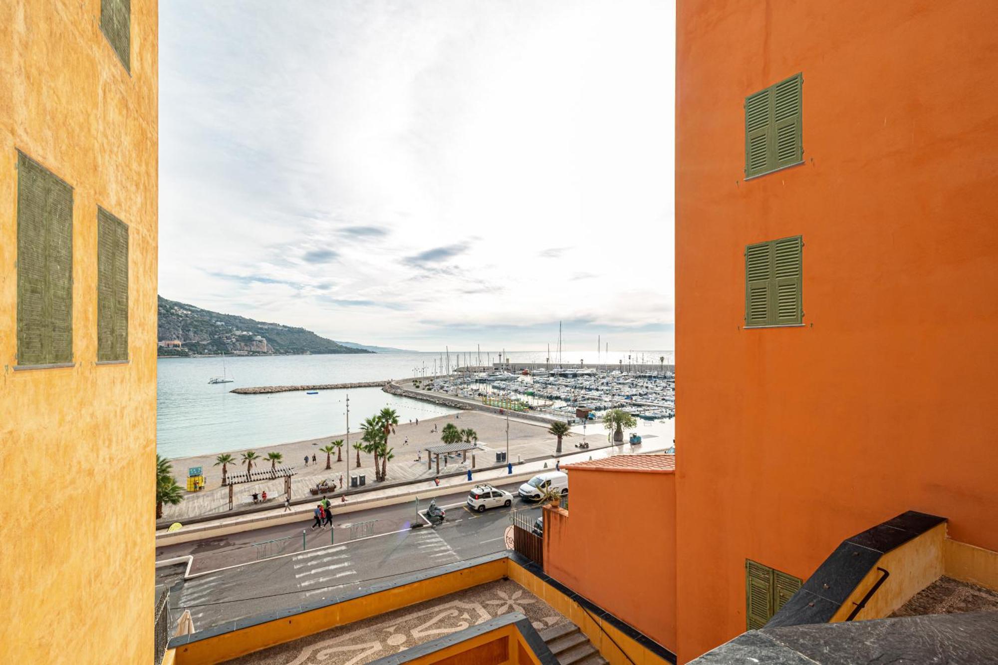Le Bougainvillier Menton Vieille Ville Eksteriør billede
